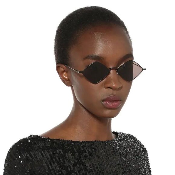 Saint Laurent Women Sunglasses Black Geometric SL302 LISA 002 BRAND NEW - Picture 1 of 17
